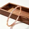 Pulsera Delicada de Bambú Color Oro Rosa para Mujer, Estilo Francés, Lujo Ligero, Exquisita, Moderna, Versátil, de Nicho, Elegante, Adecuada para el Uso Diario
