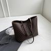 Bolso de mano sencillo y de gran capacidad para mujer, primavera 2025, nuevo bolso de mano de moda para ir al trabajo, bolso de hombro portátil de gran capacidad.