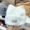 Versión Coreana Otoño e Invierno Nuevo Gorro de Punto Lindo con Orejas de Gato Color Sólido Gorro Cálido para el Frío Moda para Mujer Gorro Turbante Versátil