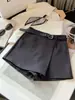Shorts elegantes e simples estilo terno cinza de corte A para mulheres, nova coleção de outono, saia-calça assimétrica versátil de cintura alta e perna larga para baixinhas