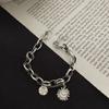 Pulseira de girassol smiley vintage fashion feminina ins nicho fashion all-match hip-hop letra inglesa redonda joias de marca