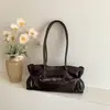 Bolso de axila con temperamento de moda 2026 Gran capacidad Nuevo diseño para mujer Elegante Retro Viaje diario Bolso de un solo hombro