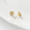 Pendiente de flor de circonita incrustada en oro y recubierto de cobre sin aguja diy joyería hecha a mano pendiente de circonita de perla autoadhesivo material de accesorios