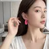 Pendientes de corazón tridimensionales color rojo rosa para mujer, exagerados, únicos, hermosos, tachuelas que adelgazan el rostro, diseño de nicho, pendientes elegantes