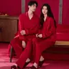 Pijama Nuevo de Seda de Hielo 2026 para Parejas, Primavera y Otoño, Cárdigan de Cuello Solapa, Delgado, Rojo Brillante, Se Puede Usar Afuera, Conjunto para Estar en Casa