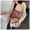 Internet Popular Bolsa Preta Pequena Feminina 2022 Nova Moda Moda Retro Crossbody Pequena Bolsa Quadrada Mini Bolsa de Ombro para Mulheres