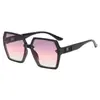 Novos Óculos de Sol Studs Espelhados Poligonais Sem Aro Europeus e Americanos para Mulheres, Sensação de Alto Padrão, Proteção Solar Estilo Rua Outdoor, Óculos de Sol de Praia
