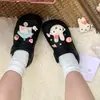 Zapatos Croc DIY Accesorios de Flores Rellenos Lindos Dibujos Animados de Xiaomi Fei Casa Pequeña Hebilla de Zapato Superior Adaptación Venta al por Mayor Comercio Exterior