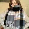 Bufanda de Cachemir Sintético a Cuadros Clásicos para Mujer, Moda de Invierno Versátil, Bufanda Fina Cálida para el Cuello y Chal Exterior
