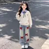 Conjunto de Moda para Niñas Estilo Coreano Minimalista de Nicho Personalidad Sudadera con Capucha tipo Camisa POLO Falsa con Lazo Dulce Jeans