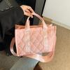Bolso de Mano de Tela de Nailon para Mujer Otoño e Invierno 2024 Estilo Coreano Estilo Occidental Bolsa de Almuerzo con Aislamiento Térmico de Gran Capacidad Versátil Bordado Bolso Bandolera