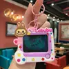 Labubu Creativo Mini Pizarra de Dibujo Graffiti Llavero Dibujos Animados Colgante para Mochila de Estudiante Juguete para Máquina de Garra Juguete por Lote