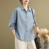 Foto real de camisa listrada feminina com gola de lapela, casual, versátil, modelagem solta, emagrecedora, nova camisa de outono estilo coreano de manga longa