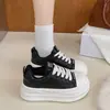 Zapatos de Plataforma Gruesa Casual Elegantes Nuevos Otoño 2026 para Mujer Sensación de Alta Gama que Aumentan la Altura Moda Estilo Callejero Versátiles Zapatos Blancos