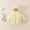 2026 Invierno Nuevo Estilo Ropa de Invierno Ropa de Algodón Moderna Chaqueta de Algodón con Capucha Ropa de Abrigo Chaqueta de Pan para Niñas Color Sólido Chaqueta de Algodón Cálida