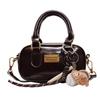 Textura de alta qualidade Bolsa pequena feminina 2024 Nova bolsa de travesseiro portátil Boston Design Moda Commuter Bolsa crossbody