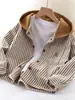 Ropa de Primavera y Otoño Beikefei Unisex para Niños Chaqueta con Capucha Rayada Nueva Prenda Superior de Manga Larga Elegante para Primavera y Otoño Niños
