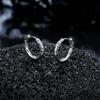 Aretes de Aro Dorados para Hombre, Simples y de Alta Gama, Versátiles Aretes de Aro Lisos con Patrón para Mujer, Pendientes de Diseño de Moda al por Mayor