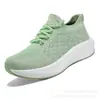 Sapatos meias de malha respirável Flyknit masculinos para atividades ao ar livre, sola macia, leves, confortáveis, versáteis, sapatos casuais pretos