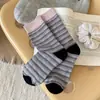 Calcetines Retro de Raya Fina Sin Costuras Otoño/Invierno de Media Pantorrilla para Mujer Calcetines de Algodón Estilo Coreano Meilade Versátiles Estilo Japonés Calcetines de Primavera Apilados