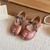 Sapatos de Laço Infantis para Primavera e Outono, Sapatos Pequenos de Couro com Solado Macio, Sapatos de Performance Prata para Meninas, Sapatos de Princesa 2026 para Meninas