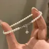 Joias de Mão Brancas Empilhadas para Mulheres Nicho Francês Retrô Diamante Bolha Simples Pulseira de Pérola Creme Desgaste de Luxo Leve