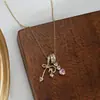 Cadena Elegante para Clavícula para Mujer con Baño de Oro Real y Circonitas Microincrustadas, Collar de Lazo de Alta Gama, Exquisita Cadena de Cuello en Forma de Corazón de Lujo Ligero