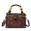 Bolsas para Mujer Venta al por Mayor Transfronteriza Tallado en Cuero 2026 Retro Nueva Moda Carteras de Dama Bolsas Estilo Nacional Talladas