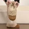 Sapatos únicos outono e inverno mais veludo sapatos preguiçosos chão de neve fundo plano peludo bico redondo sapatos de algodão feminino lã de cordeiro 2026 cor damasco quente