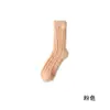 Calcetines de coral para mujer para invierno, calcetines engrosados y cálidos posparto, calcetines de invierno cálidos y gruesos para mujer, venta al por mayor desde Zhuji