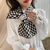 Bufanda Cruzada de Punto Cuadros Blanco y Negro para Mujer, Bufanda Corta Cálida de Lana Estilo Coreano, Chal Protector de Cuello para Otoño e Invierno, Versátil