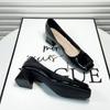 5881-10B Sapatilhas Bico Quadrado Salto Grosso Sapatilhas Salto Médio Para o Ano Todo Sapatos Femininos 2024 Novo Couro Verniz Elegante 4,5cm