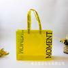 Bolsa de Mano de PVC Alargada y Engrosada Bolsa de Embalaje para Ropa Bolsa de Compras Patrón de Letras Azul Klein Bolsas para Mujer en Stock