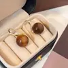 Brincos Estilo Retro Hong Kong com Pedra Olho de Tigre Manchas Maillard, Ganchos Elegantes e de Alto Padrão, Brincos de Moda de Luxo Acessível para Outono e Inverno para Mulheres