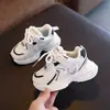 Sapatos Infantis de Primavera e Outono Atacado Tênis Esportivos para Meninos Malha Respirável para Meninas Sapatos Casuais Tendência Sapatos para Bebês e Crianças Pequenas