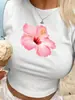 Camiseta Curta Estampada com Flor de Hibisco Estilo Y2K Branca para Mulheres, Corte Justo Gola Redonda Manga Curta Estilo Europeu e Americano Top de Férias