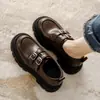 Sapatos Pequenos de Couro Marrom com Solado Grosso para Mulheres Forrados com Lã Nova Coleção Primavera e Outono 2025 Rasteirinhas com Fivela Dupla Marrom Mocassins de Couro Macio Marrom