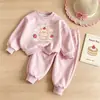 Conjunto de Moletom com Capuz de Ursinho Desenho Animado Infantil para Menina 2026 Novo Estilo Coreano Moletom com Capuz e Calça de Moletom Conjunto Casual Elegante de Duas Peças