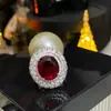 Anel Antigo Versa Vintage Estilo Old Money, Banhado a Ouro, Anel Completo de Diamante com Gema Vermelha Sangue de Pombo Simulada para Mulheres