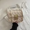 Bolso de Hombro para Mujer de Nicho Estilo Coreano 2026 Nueva Moda Bolso Pequeño de Axila Bolso Cuadrado Bolso Cruzado Acolchado