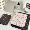 Espelho Dobrável Pequeno Floral Vintage Estilo Ins Dormitório de Estudante Espelho de Maquiagem para Casa Espelho de Mesa para Maquiagem Espelho Portátil