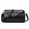 2026 Simples Cor Sólida Grande Capacidade Novo Estilo Feminina Meia-Idade Texturizado Moda Casual Retro Transversal Pequena Bolsa Quadrada