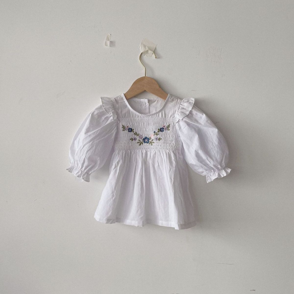 5智贝规格图女童精致花朵刺绣打揽飞袖甜美公主连衣裙女宝宝儿童