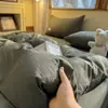 Juego de tres piezas al por mayor para dormitorio estudiantil en color liso, juego de tres-cuatro piezas estilo "old money" con parche de gasa abullonada, juego de ropa de cama para estudiantes