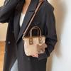 Bolso Nicho de Moda de Textura de Alta Gama 2024 Nuevo Versátil Retro de Un Hombro Cruzado Bolso Satchel de Moda Bolso Balde para Mujer