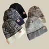 Gorro de punto cálido unisex casual estilo coreano de invierno, moderno y versátil, con forro polar añadido, engrosado, a prueba de viento y protector de orejas, gorro de lana