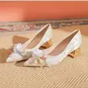 Elegantes Tacones Altos de Flor para Todas las Ocasiones para Mujer 2025 Nuevo Estilo Francés Principal Vestido de Novia Xiuhe Uso Bidireccional Tacón Grueso Pies No Cansados Zapatos de Una Sola Capa