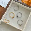 Anillo de Estilo Nuevo, Moda Simple Europea y Americana, Diseño de Enrollado de Latón, Incrustado de Cristal, Elegante Estilo para Viajar al Trabajo, Anillo de Gama Alta para Mujer