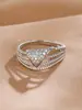 Anillo de circonita microincrustada de venta caliente europea y americana, anillo de cobre chapado en oro real de personalidad de moda femenina, accesorios transfronterizos al por mayor