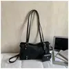 Bolso de hombro retro con acabado mate para mujer, nuevo estilo 2026, versátil para ir al trabajo, bolso bandolera de moda, bolso elegante para debajo del brazo, bolso baguette con un toque de alta gama